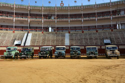 Land rover Serie I Plaza toros de El Puerto de Santa Maria