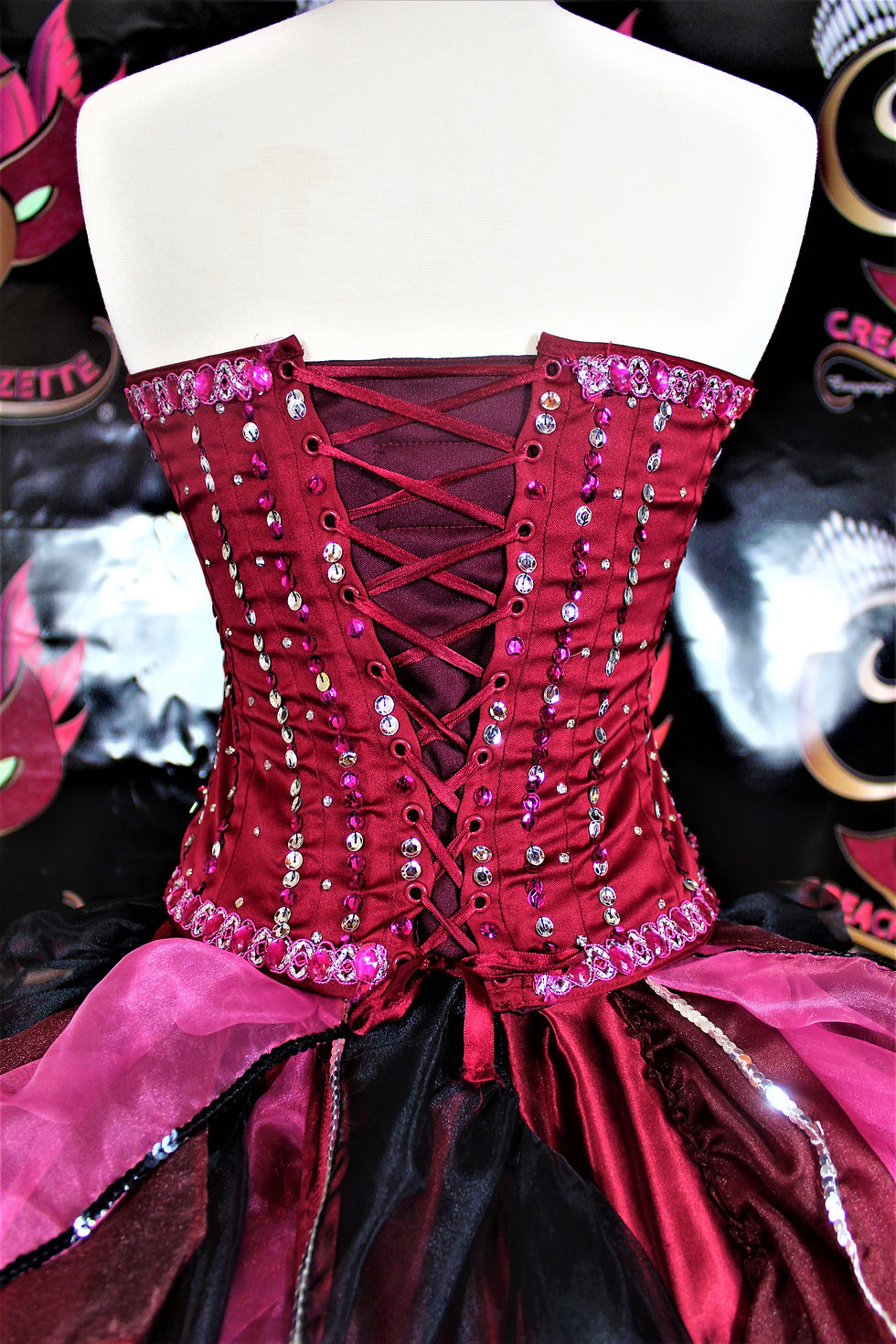 Thumbnail: Quinceanera Ruffuls Tricolor