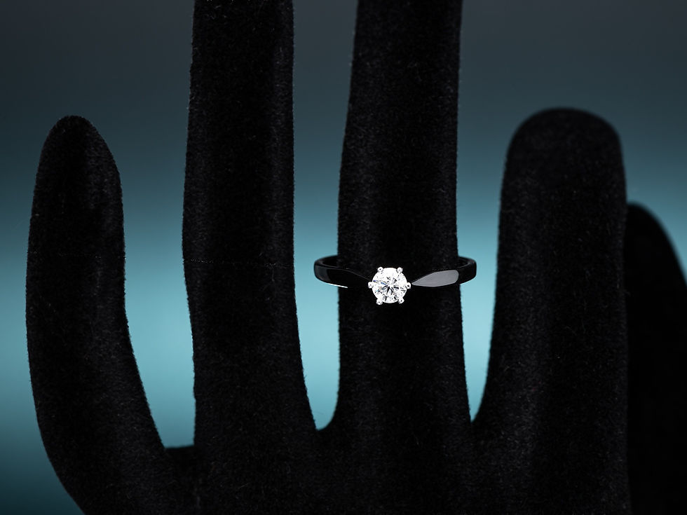Miniatură: Inel din aur alb de 14k cu diamante in total de 0.24 ct.