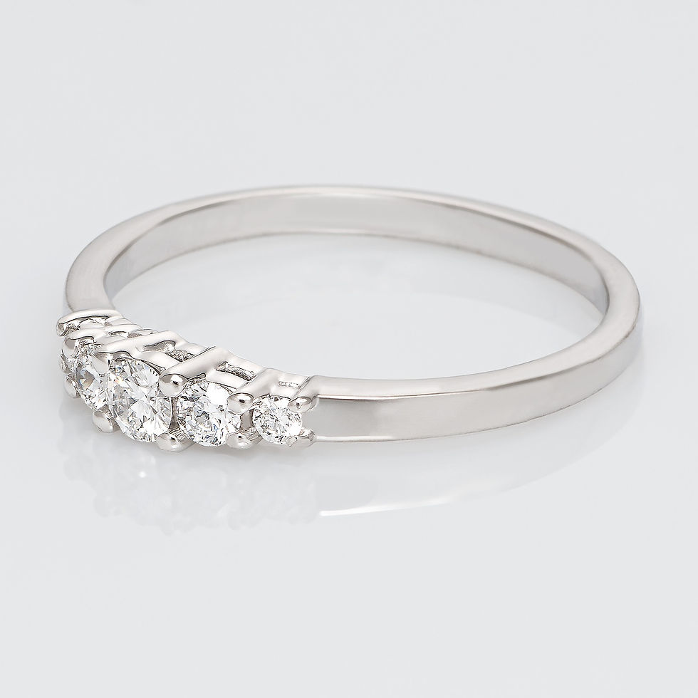 Miniatură: Inel din aur alb de 14k cu diamante in total de 0.16 ct.