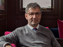 The Gambler Who Cracked the Horse-Racing Code