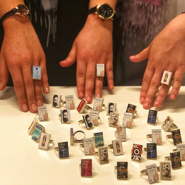 Küçük resim: Mini Kitap YÜZÜK CESİTLER,