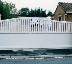 Miniature : Portail aluminium Longchamps sur mesure blanc coulissant ou double battants