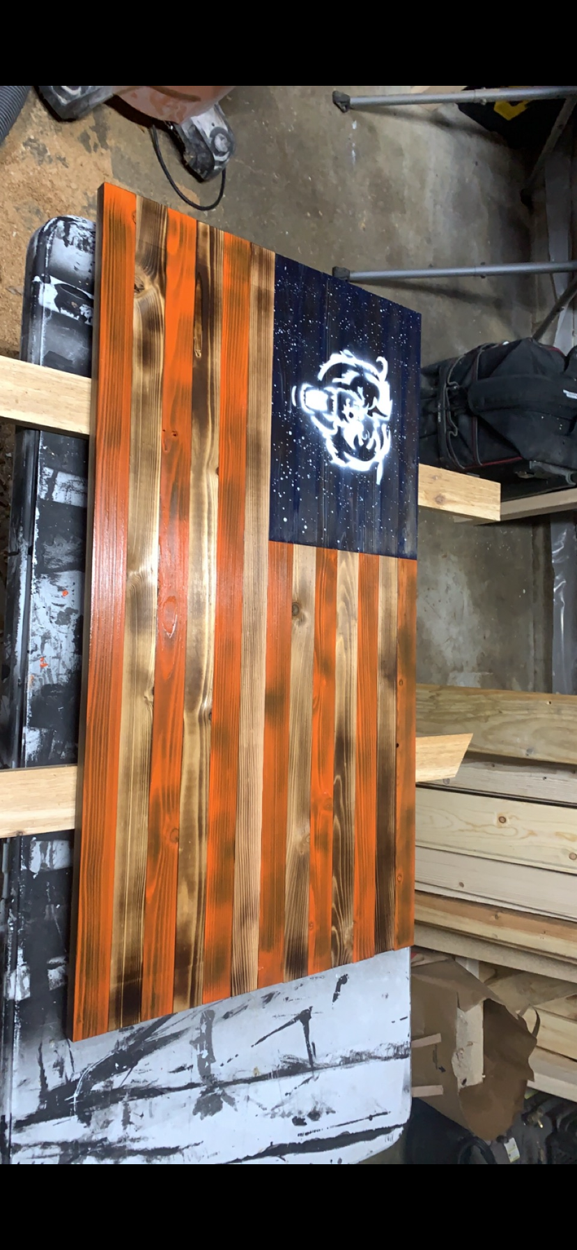 Bears Flag (woodworking)