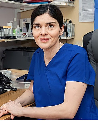 Phlebotomist-Laura-Falconer_edited.jpg