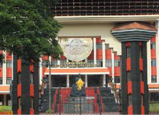 പ്രവർത്തിച്ചു കൂടാത്ത രാത്രി വരുന്നു നടുങ്ങുവിൻ