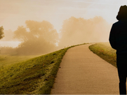 തിരിച്ചുപോകുന്ന മനുഷ്യനും കാത്തിരിക്കുന്ന ദൈവവും