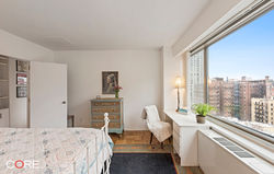 315_West_70th_Street_18D_w_07