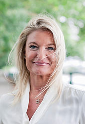 Annnable Kicks counsellor at retreat