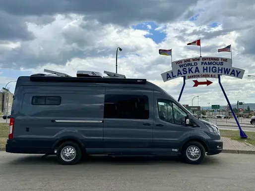 Drifter van in alaska