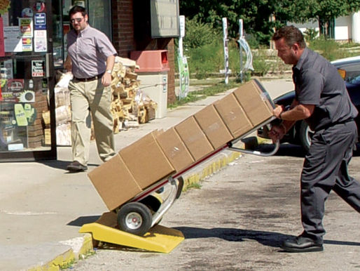 Delivering Delicate Items? Look for These 4 Material Handling Tools and Accessories