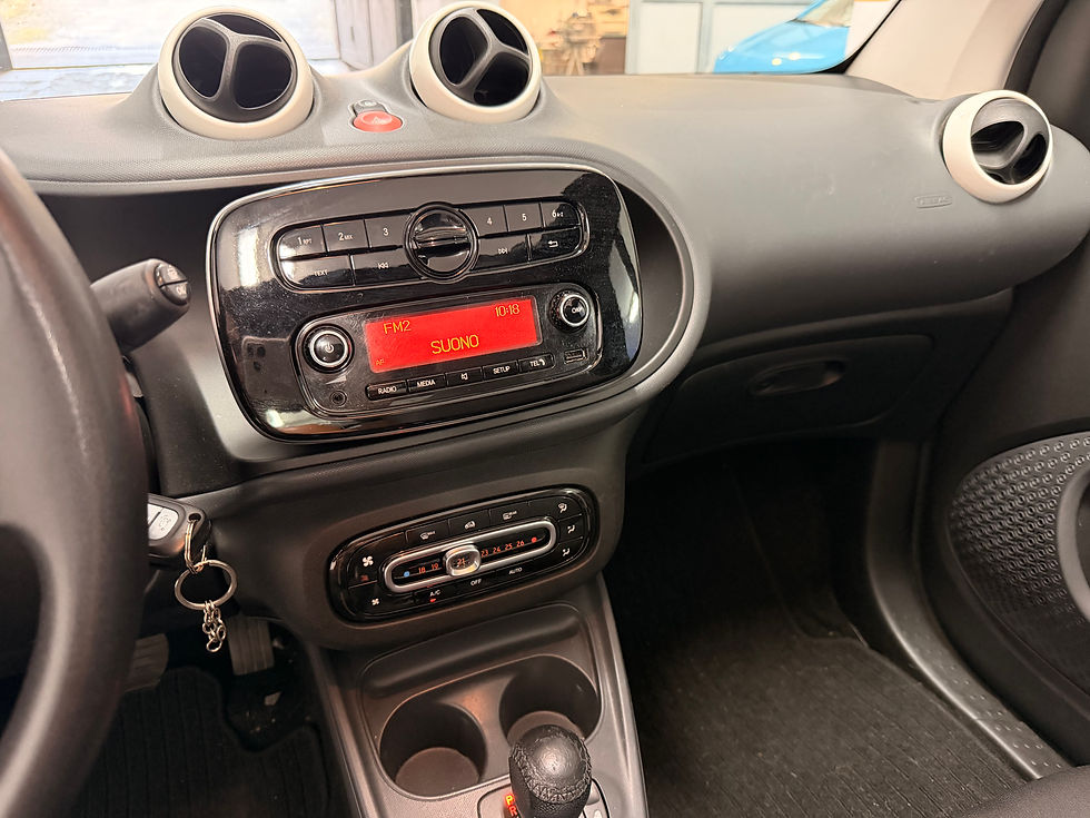 Miniatura: Smart Fortwo Cabrio 1.0 71cv twinamic Youngster
