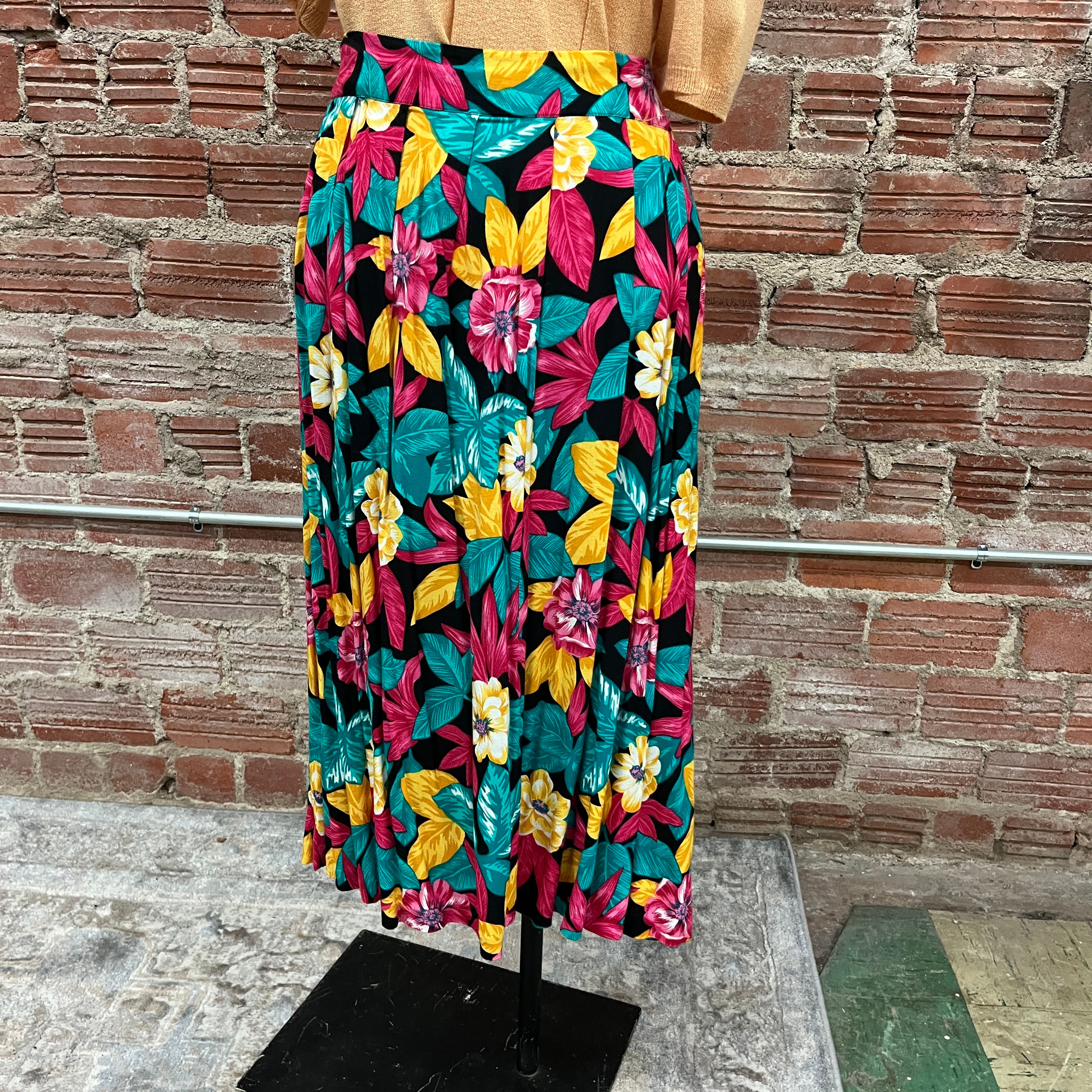 Patterned Skirt (20W)