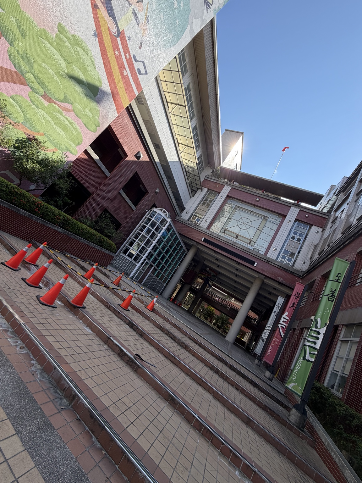 台湾で訪れた体育館会場の外観
