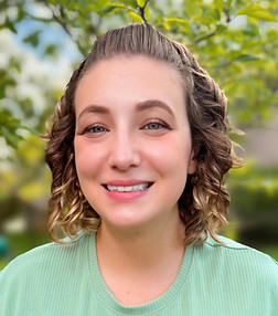 Lauren pic_edited.jpg