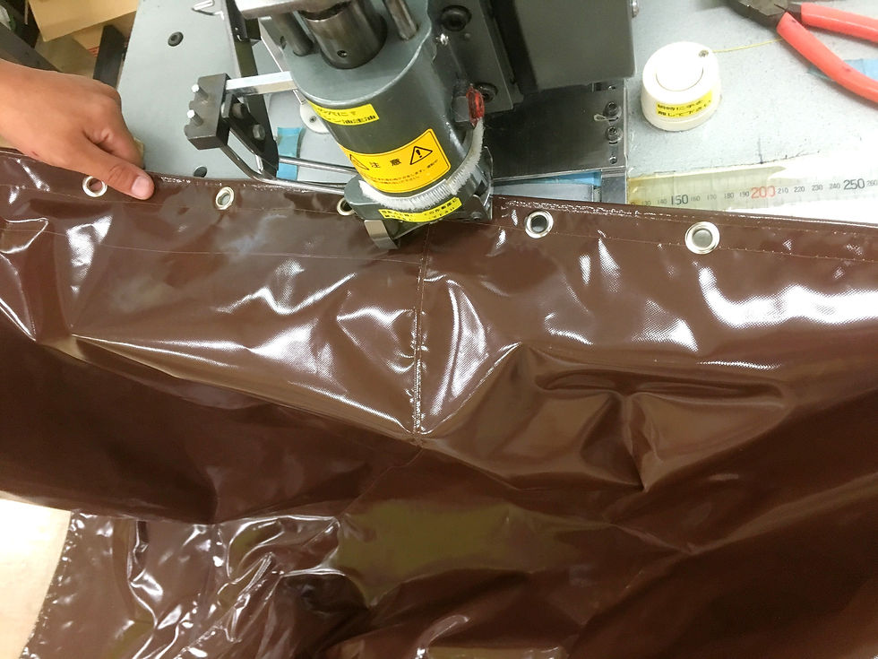 ハトメ打ち　加工