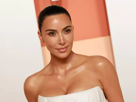Kim Kardashian convierte su mansión en un bosque nevado y desata críticas por 'exceso' y 'mal gusto'