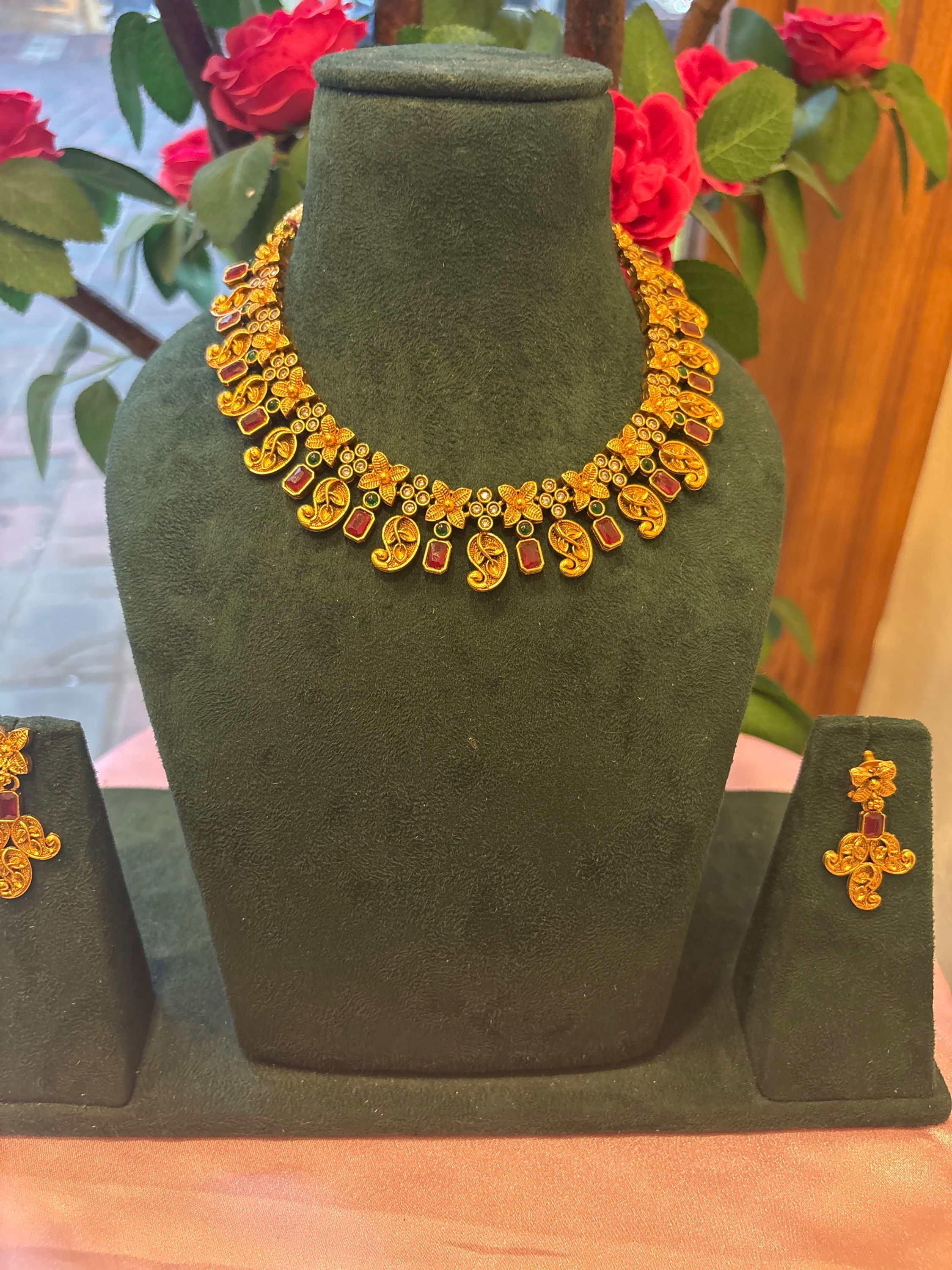 Gopika Necklace — PJ0219