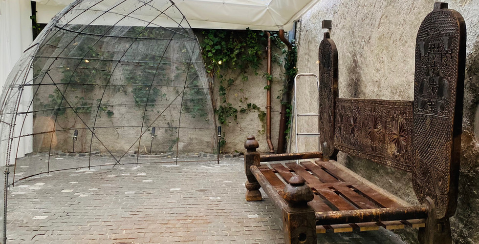 Lovely court for a rest after the tour