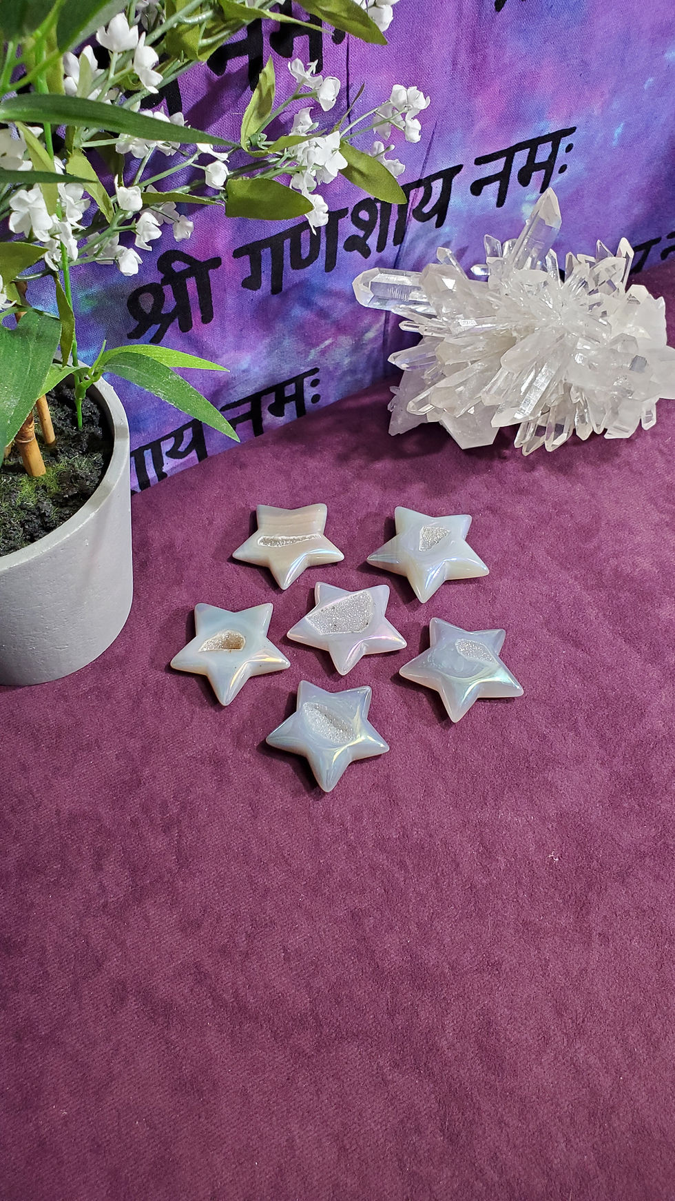 Thumbnail: Druzy Aura Star
