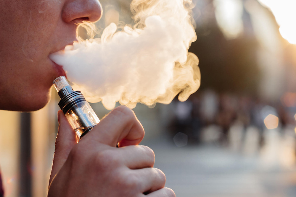 Vaping's harmful effects to eyesight.