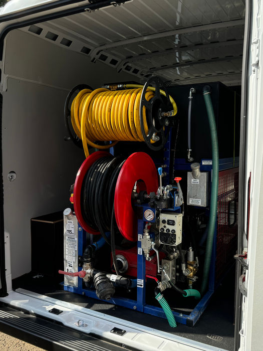 peugeot Boxer with 4000psi drain jetting machine installed for the drain cleaning industry