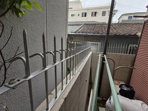 猫対策での忍び返し取付
