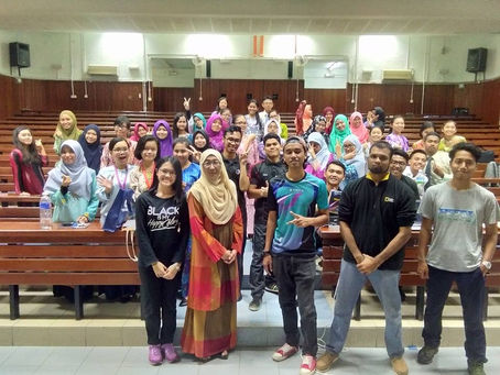 Interactive Workshops, we go to High Schools