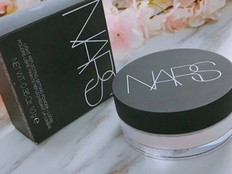 Nars 裸光蜜粉 無痕定妝，妝容更上鏡！