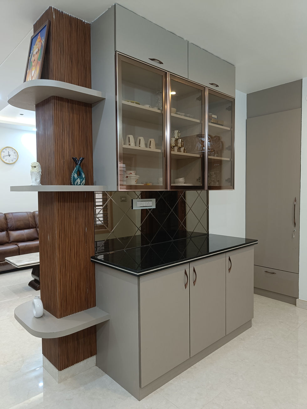 Crockery Unit