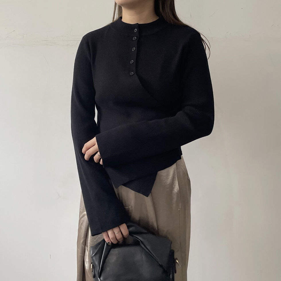 交差のハイネック