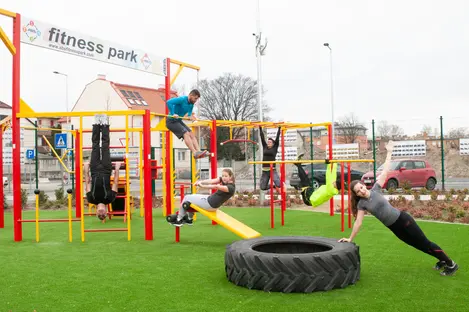 Kültéri fitnesz park Győr Bercsényi Liget_4.webp