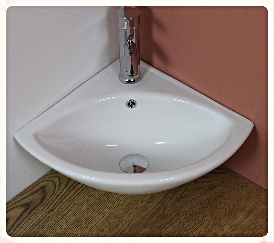 Home Goods| UK | Bathroom Store, Kitchen, Bath, Remodeler, Luton, UK