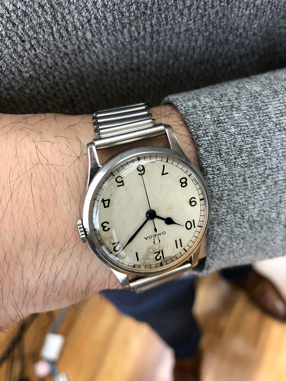 Thumbnail: 1943 OMEGA MILITARY-STYLE WATCH