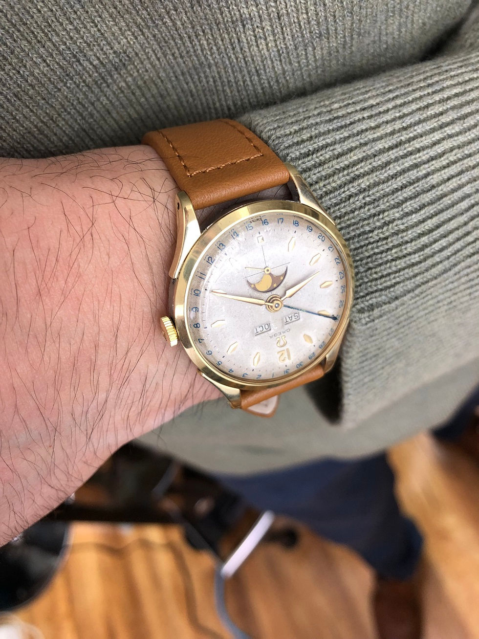 Thumbnail: 1951 OMEGA COSMIC MOONPHASE TRIPLE CALENDAR