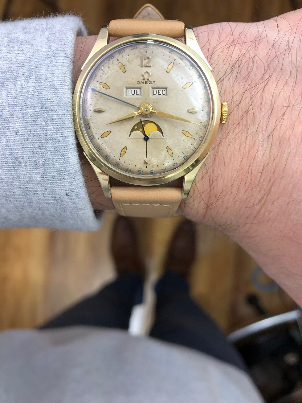 Thumbnail: 1951 OMEGA COSMIC MOONPHASE TRIPLE CALENDAR