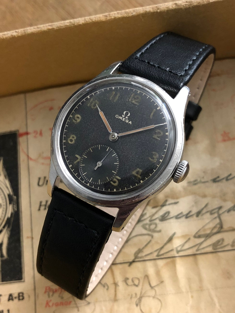 Thumbnail: 1945 OMEGA MILITARY-STYLE WATCH