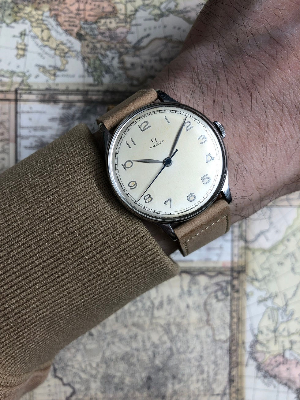 Thumbnail: 1945 OMEGA VINTAGE WATCH