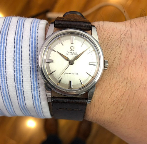 1959 Omega Seamaster Automatic Date Wristwatch Model 14710 with Original Off-White Dial in Stainless Steel