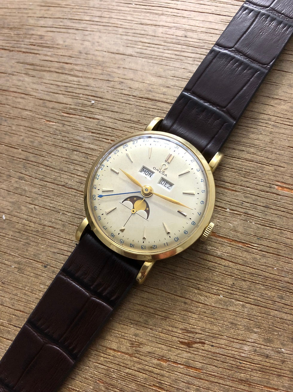 Thumbnail: 1952 OMEGA COSMIC MOONPHASE TRIPLE CALENDAR