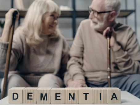Signs of Dementia vs. Normal Aging: 7 Warning Signs