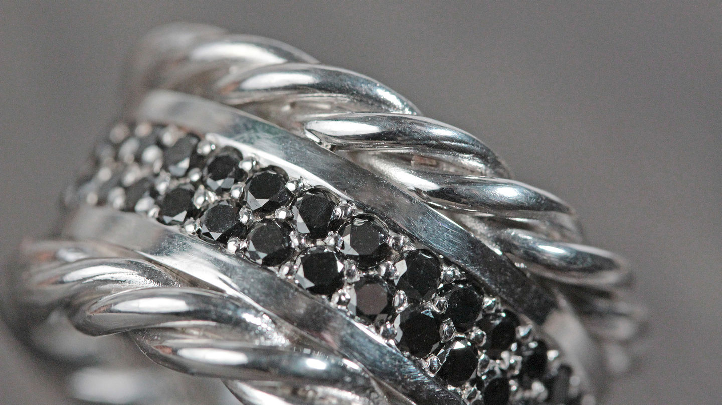 Silberring 925 mit schwarzen Diamanten - GEM FACTORY GmbH - Goldschmiede und Edelsteinhandel in der Zentralschweiz