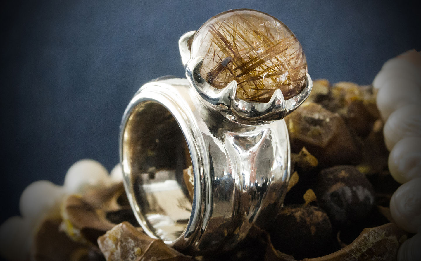 Silberring 925 mit Rutilquarz der GEM FACTORY GmbH - Goldschmiede und Edelsteinhandel in der Zentralschweiz