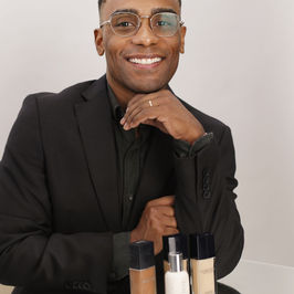 Hotels-Models14015 2_edit_new 2.jpg