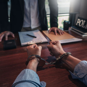 Así están ocurriendo los arrestos por ICE en las cortes de inmigración