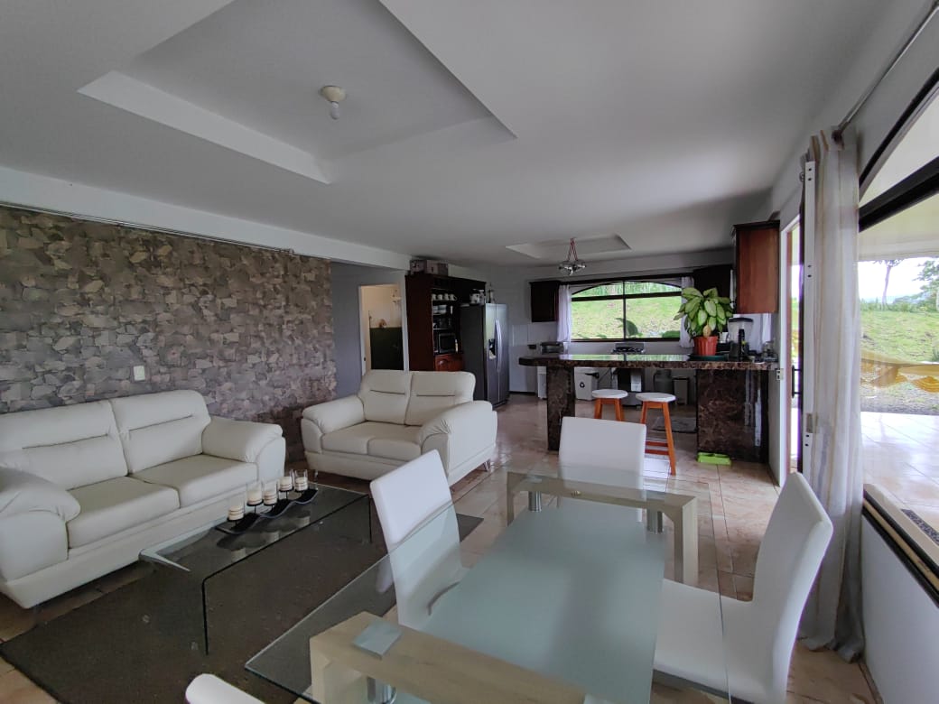 A Super Private, Furnished, LAKE FRONT,Property with Newer Tico House 