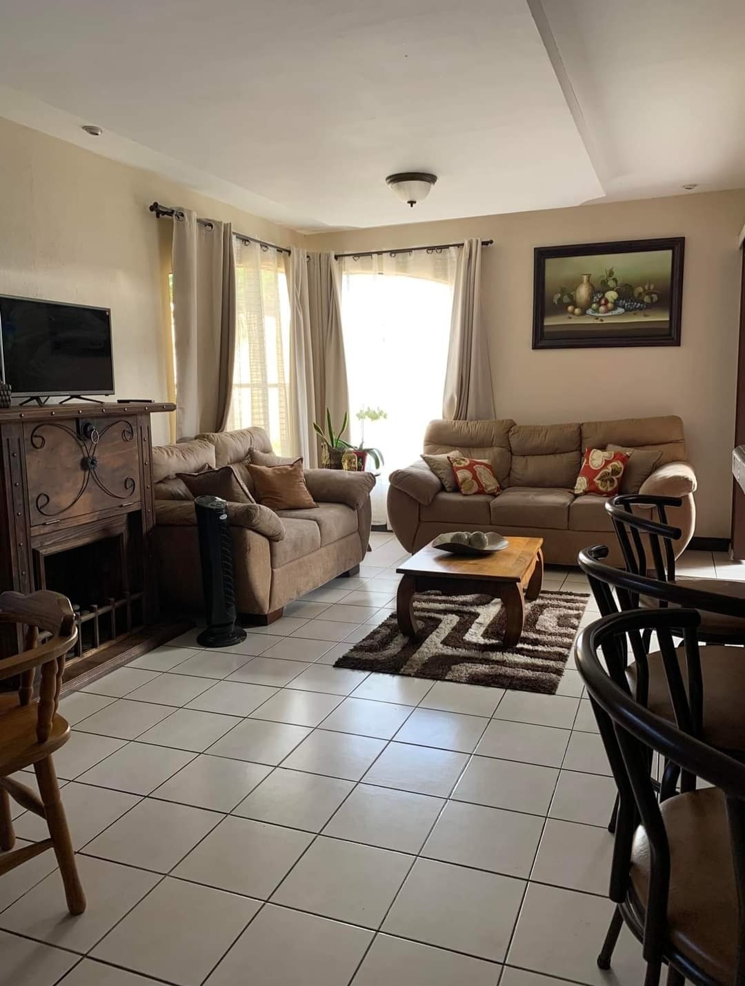 Fantastic 3 BD/2 BA Home in Tilaran’s most Desirable Neighborhood