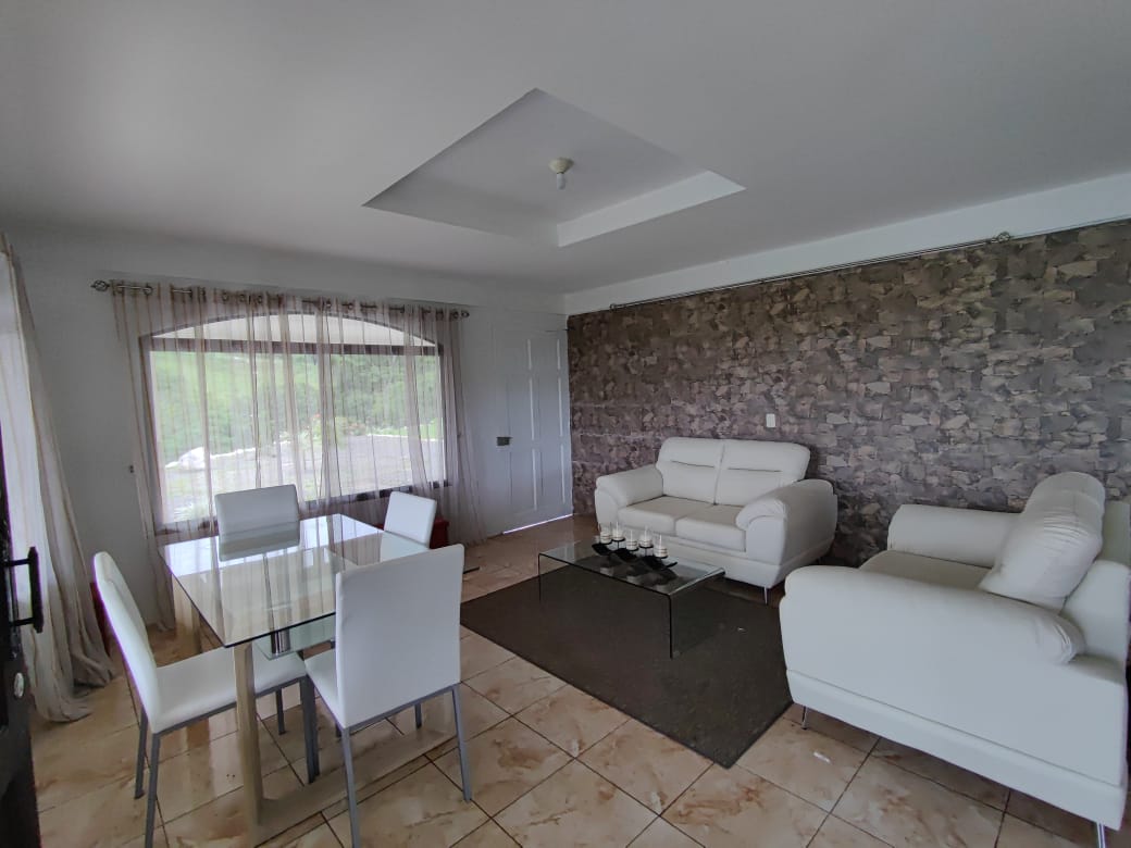 A Super Private, Furnished, LAKE FRONT,Property with Newer Tico House 