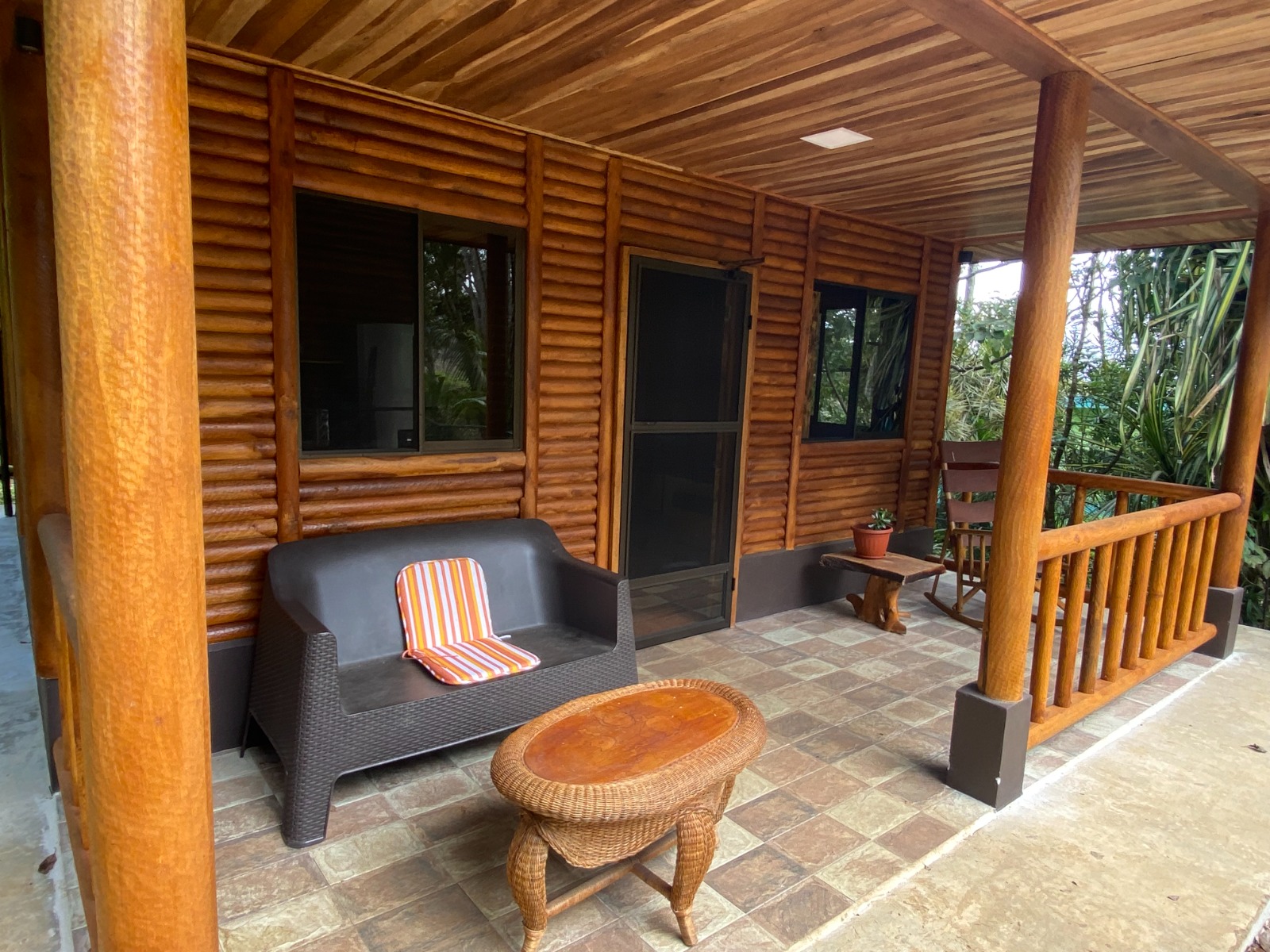 Beautiful, Furnished, Brand-New, Teak Wood Cabin- 1 BD 1 BA– El Roble, Tronadora