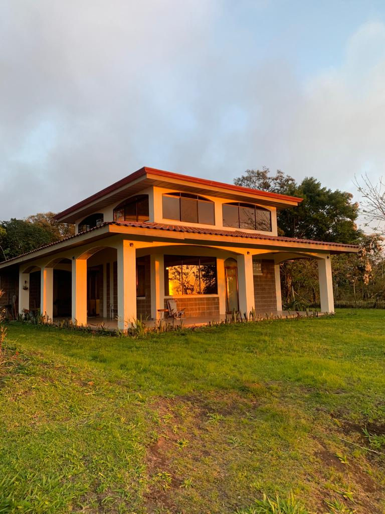 Costa Rica Real Estate Lake Arenal Rentals